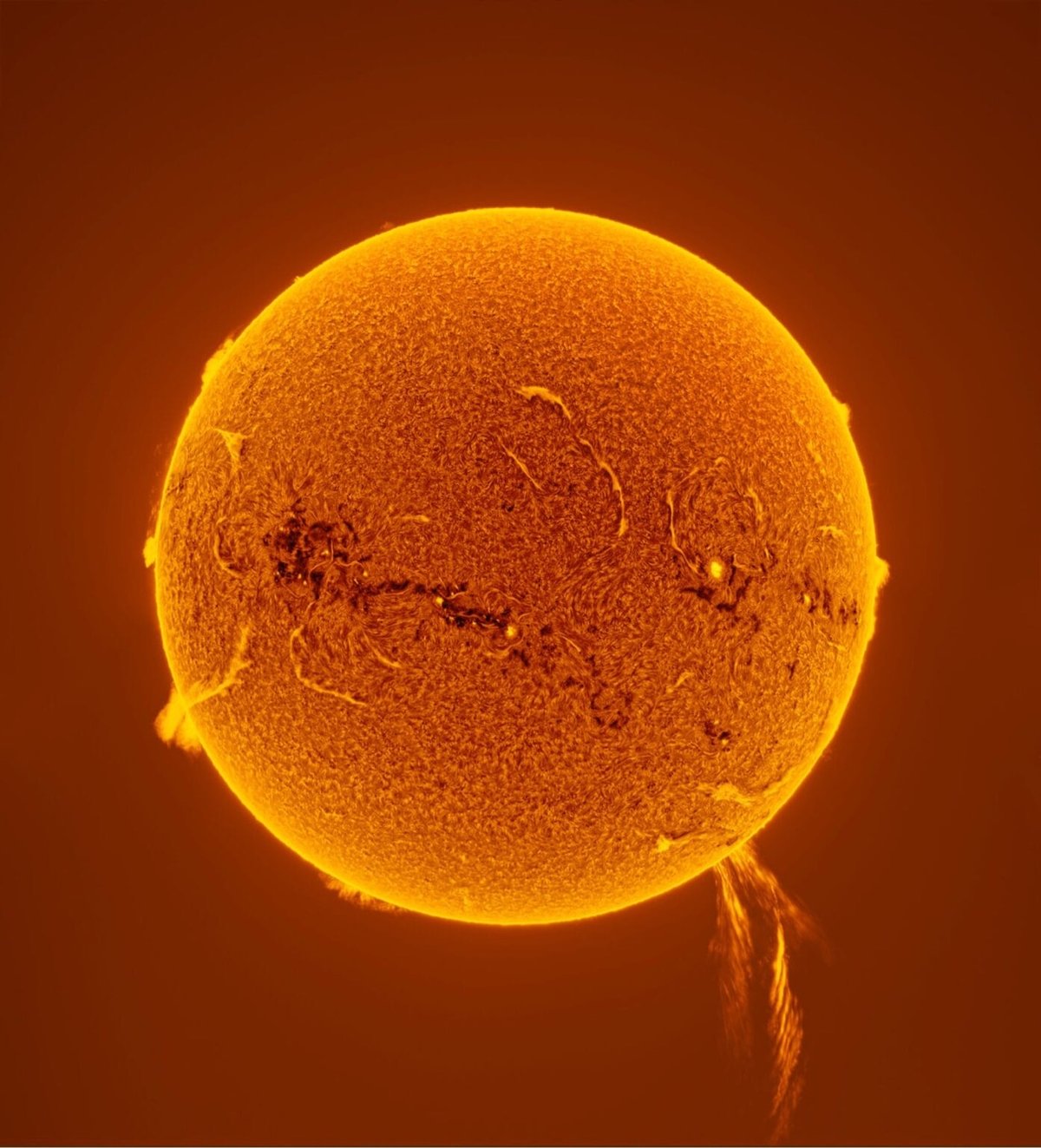 500,000-km Solar Prominence Eruption