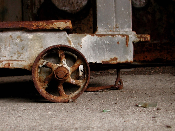 Cart wheel