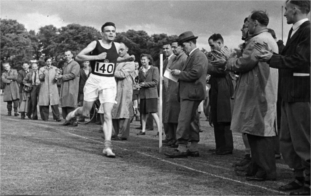 Alan Turing Runner
