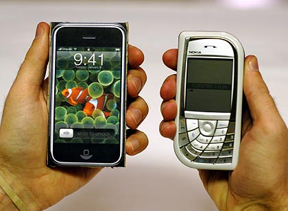 iPhone vs. Nokia 7610