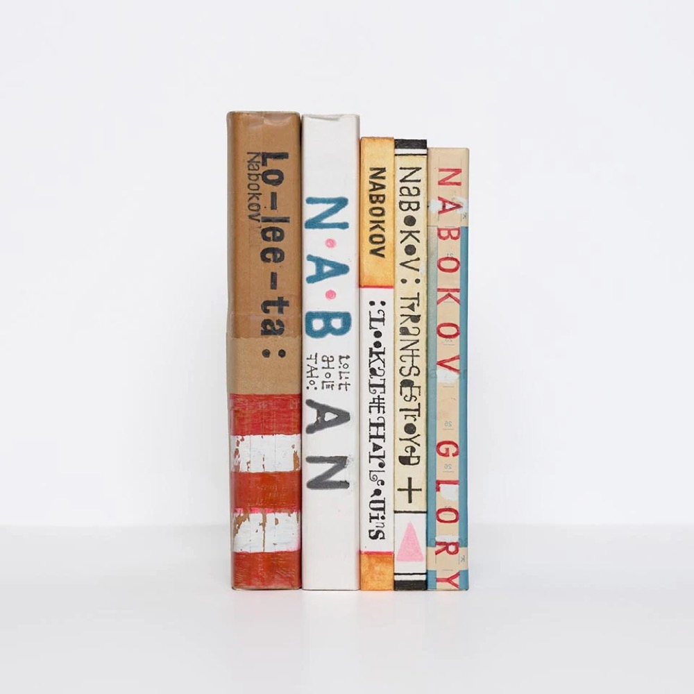 some book cover spines redrawn by Ootje Oxenaar